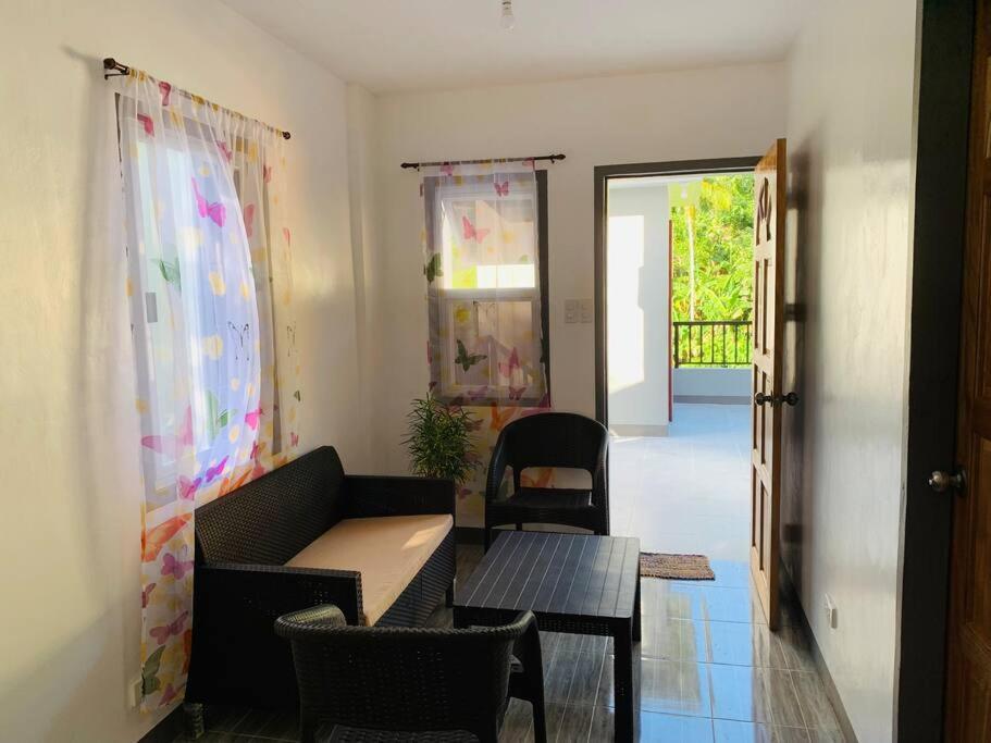 Romblon Transient House Apartamento Exterior foto