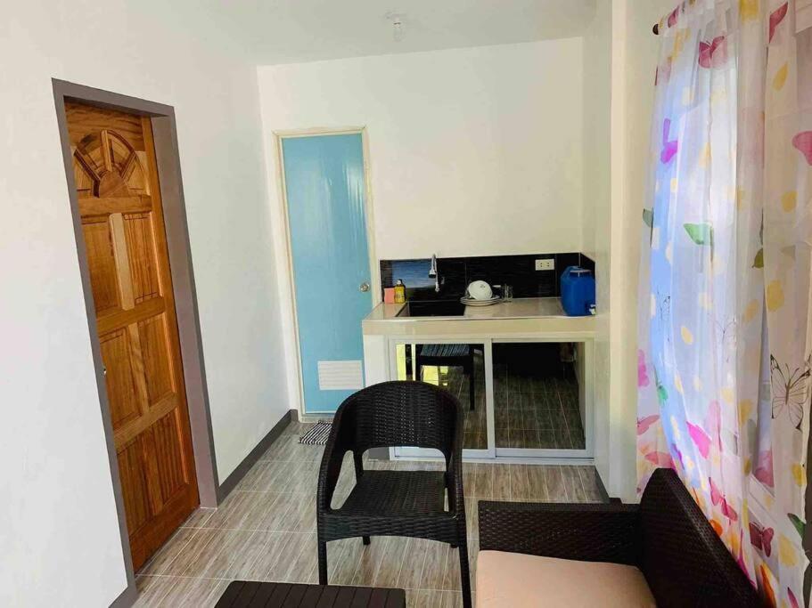 Romblon Transient House Apartamento Exterior foto